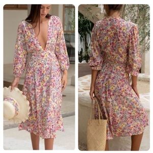 Hazel & Folk Vivianne Floral Midi Dress with Deep V-Neck Line Size L